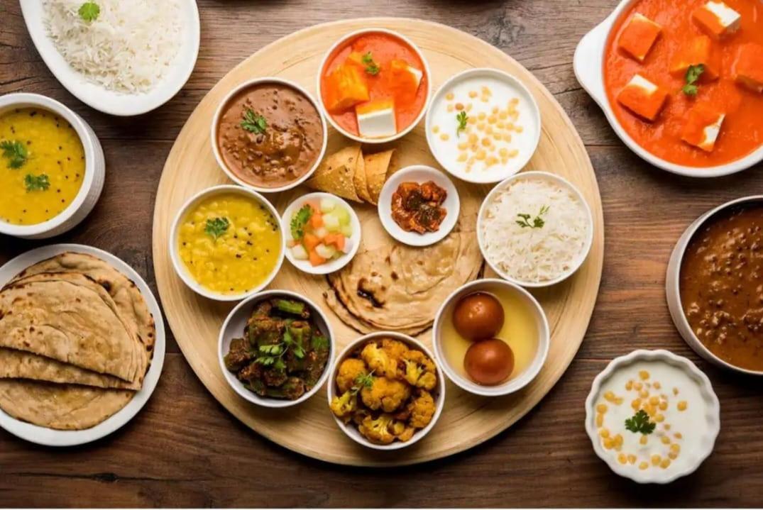 The Ashoka Hotel Indore Eksteriør bilde