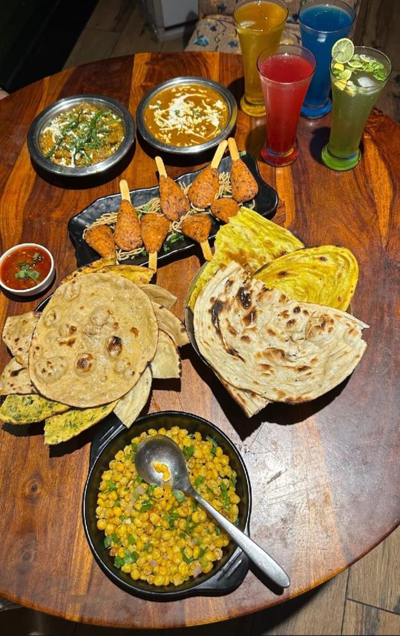 The Ashoka Hotel Indore Eksteriør bilde