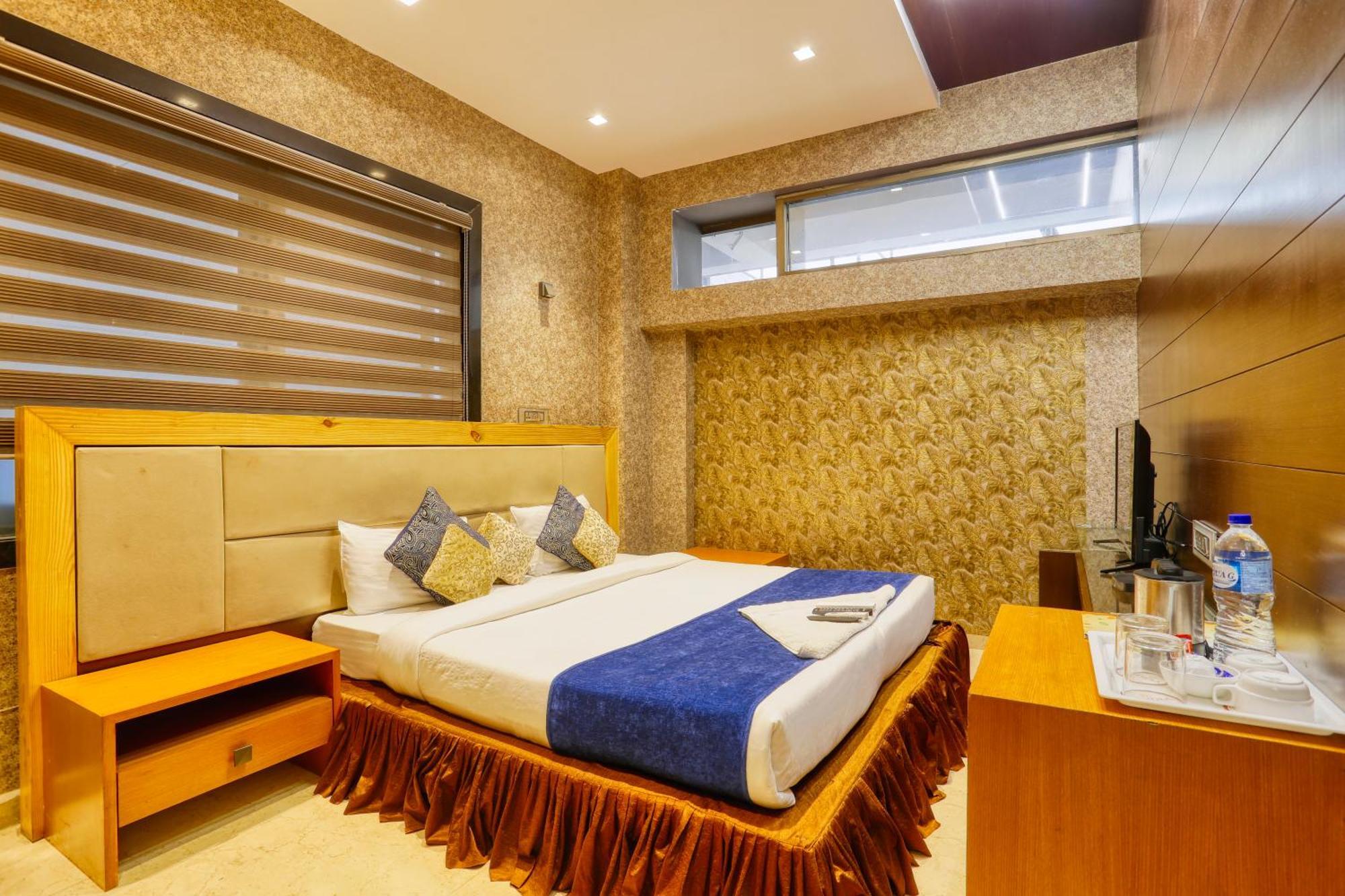 The Ashoka Hotel Indore Eksteriør bilde