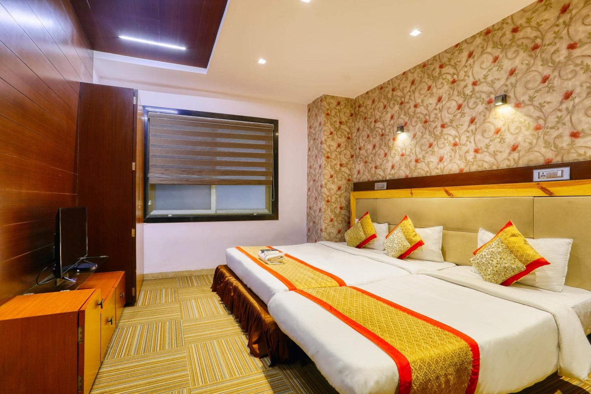 The Ashoka Hotel Indore Eksteriør bilde