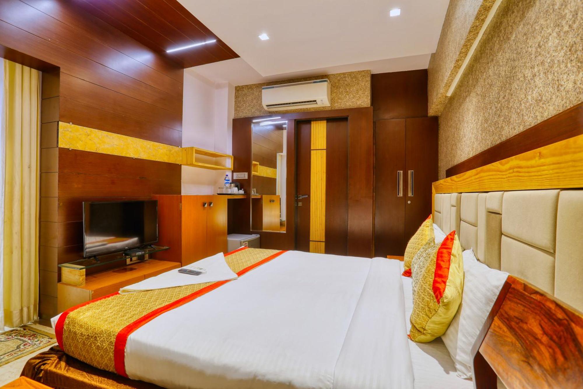 The Ashoka Hotel Indore Eksteriør bilde