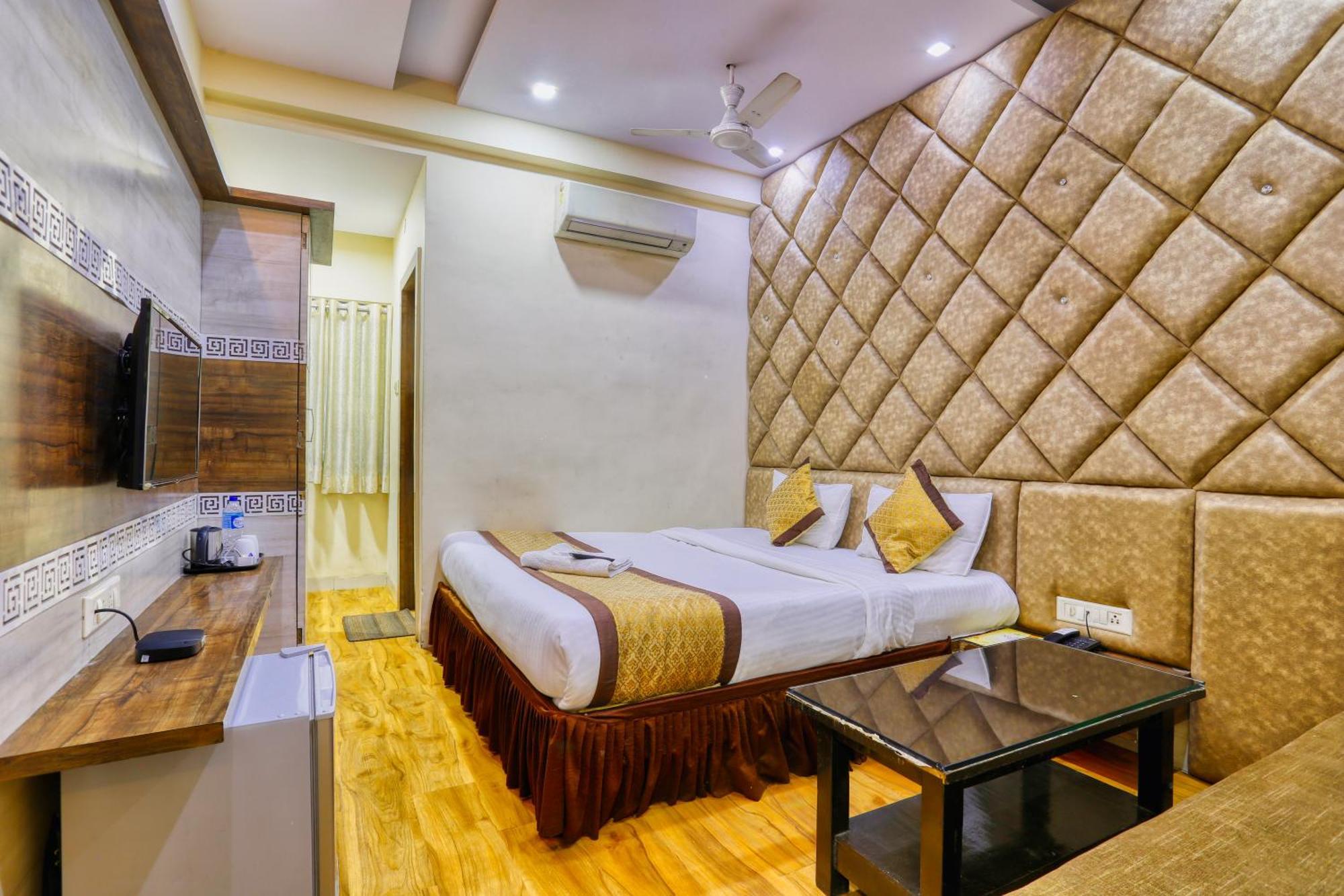 The Ashoka Hotel Indore Eksteriør bilde