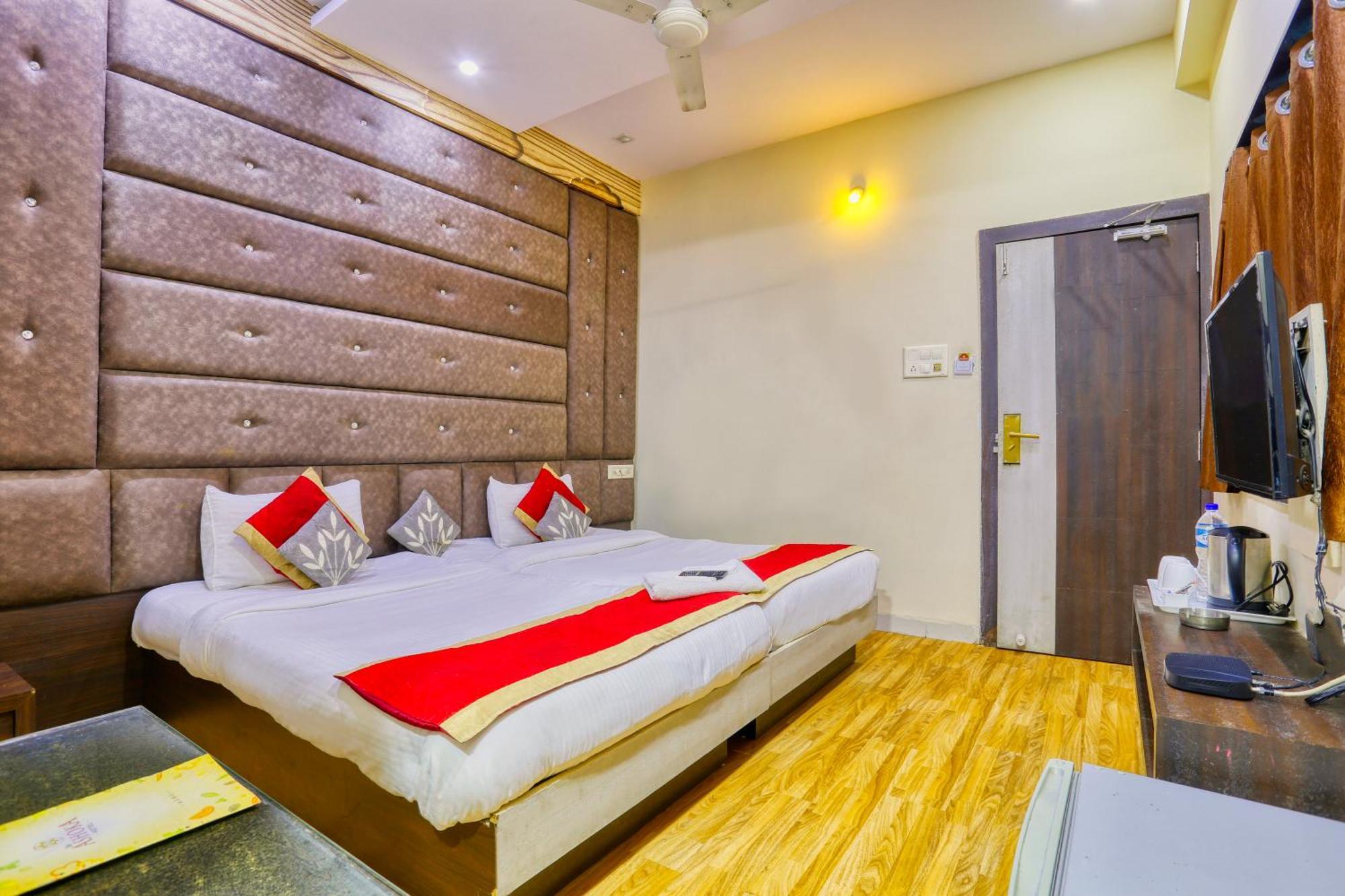 The Ashoka Hotel Indore Eksteriør bilde