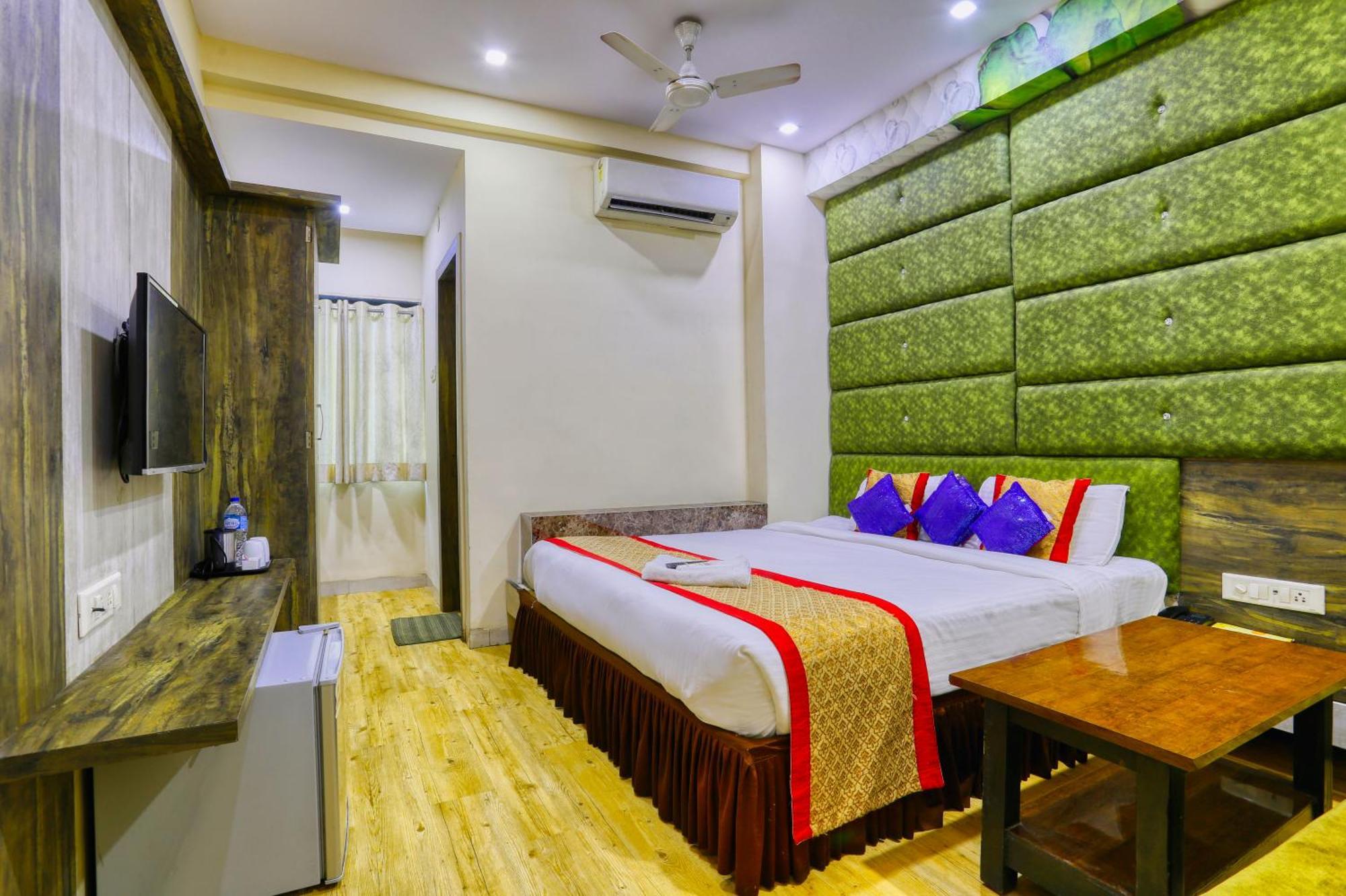 The Ashoka Hotel Indore Eksteriør bilde
